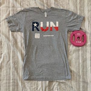 💪🏻 Texas Run Tee Heather Grey Small (unisex)